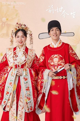 漢服婚紗推薦,婚紗工作室漢服,漢服婚紗攝影,漢服婚禮禮服,傳統漢服婚紗,時尚漢服婚紗,漢服個人寫真,漢服全家福攝影,漢服拍照,漢服寫真
